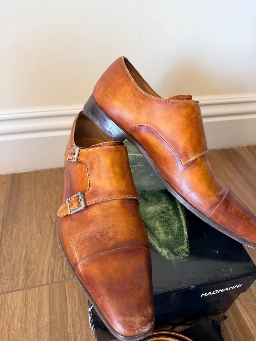 Magnanni Garrett double monk strap shoes with matching belt